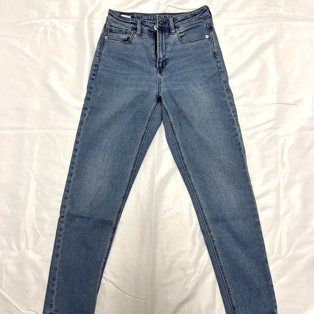 American Eagle Mom Jeans